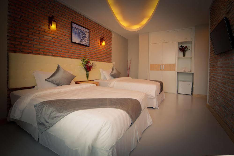 Colina Sky Hotel 金边 外观 照片