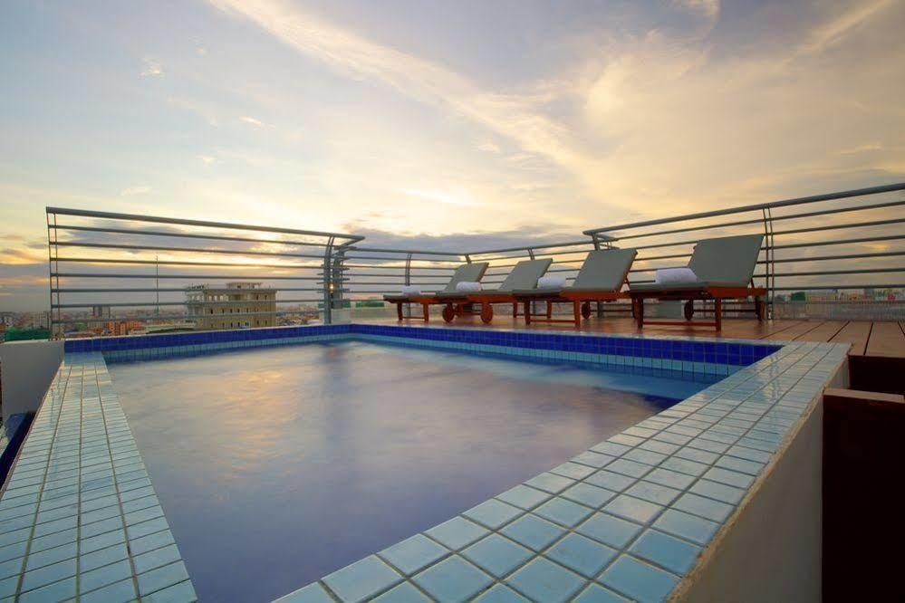 Colina Sky Hotel 金边 外观 照片