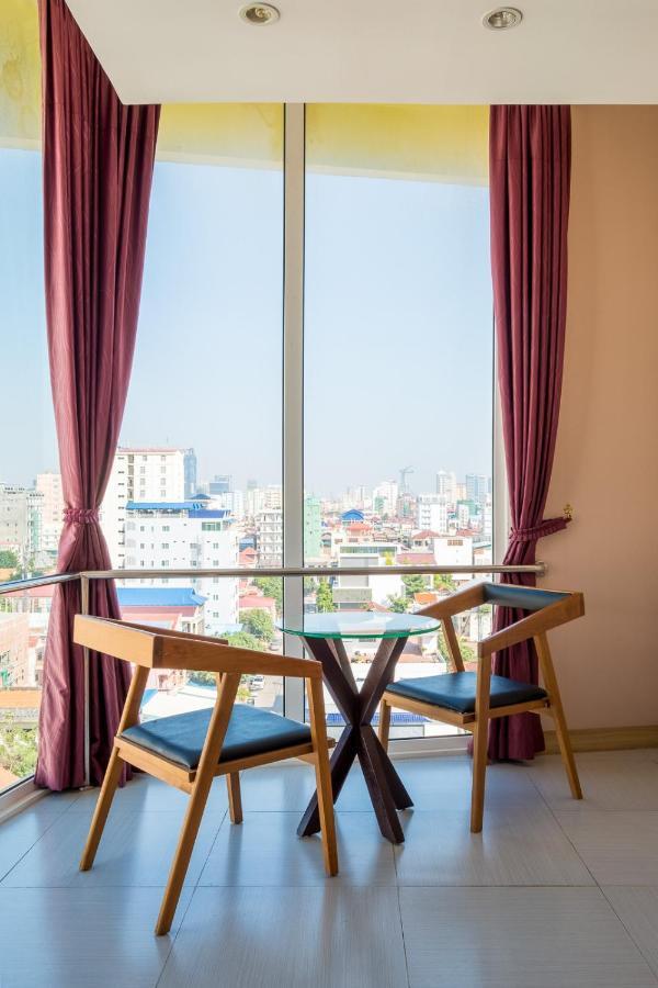 Colina Sky Hotel 金边 外观 照片