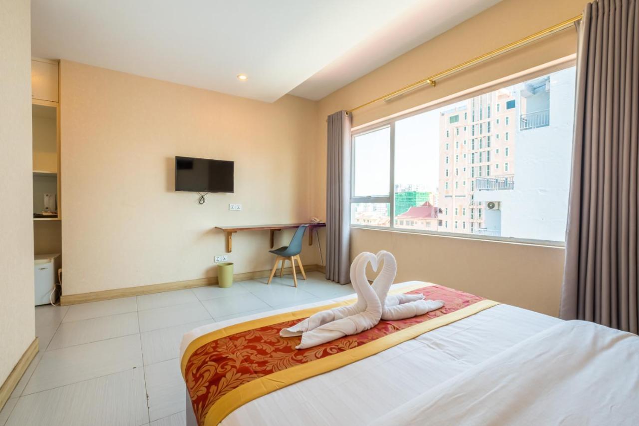 Colina Sky Hotel 金边 客房 照片